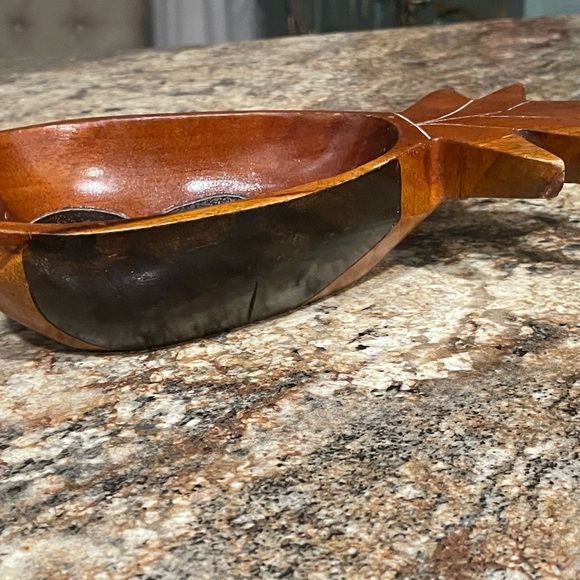 Hand Carved Wooden Pineapple Shaped Bowl - Picture 3 of 4